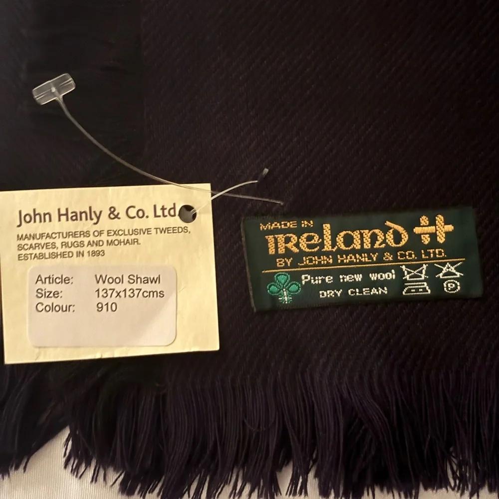 JOHN HANLY & Co Ireland Pure New Wool Shawl Scarf Plaid Purple Red Grey 54 x 54